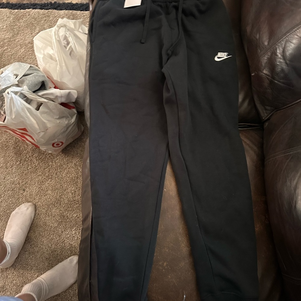 Black Nike sweatpants